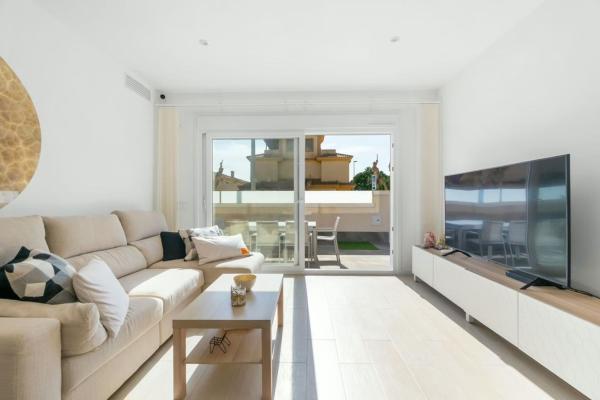 Частный шале на продаже в  Casa o chalet en Zona Pueblo, Pilar de la Horadada, Пилар де ла Орадада photo 4