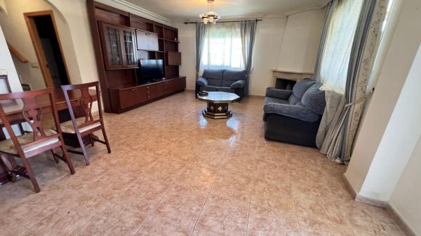Chalet pareado en Aguas Nuevas, Torrevieja photo 1