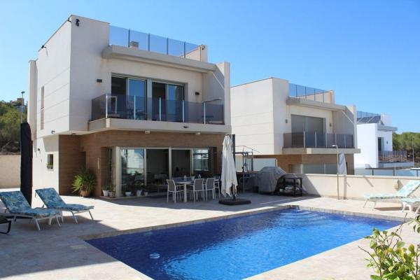 Частный шале на продаже в Casa o chalet en Calle lo Aguirre, La Cañada - Los Alcores, San Miguel de Salinas, Сан-Мигель-де-Салинас photo 1