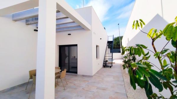 Частный шале на продаже в  Casa o chalet en Pinar de Campoverde, Pilar de la Horadada, Пилар де ла Орадада photo 4
