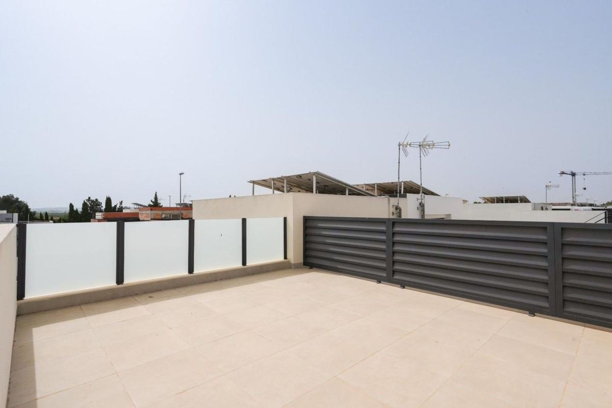 Properties for sale and rent in Spain photo 4