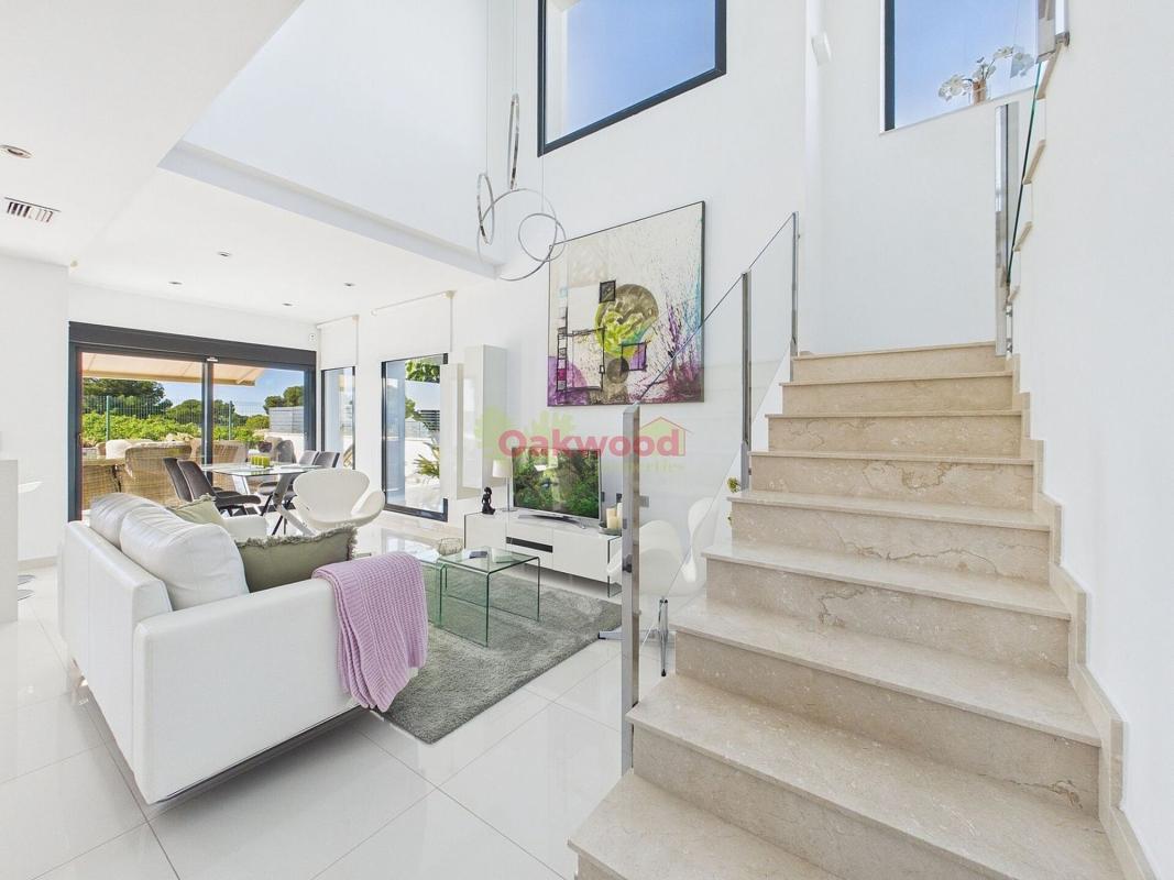 Продажа отдельного шале в  Casa o chalet en Avenida Severiano Ballesteros, Pinar de Campoverde, Pilar de la Horadada, Пилар де ла Орадада photo 5