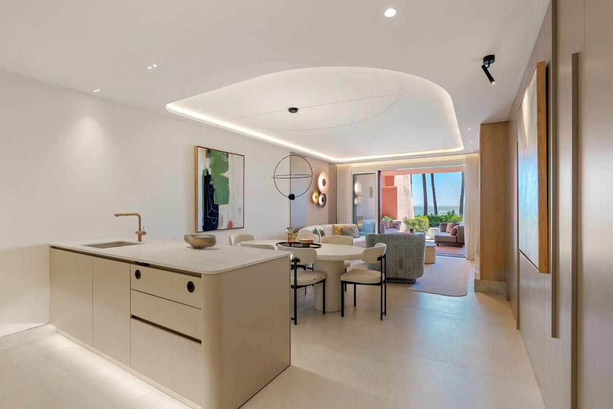 Продажа квартиры на Piso en Urbanizacion Torre Bermeja, Guadalmansa, Estepona, Эстепона
 photo 2