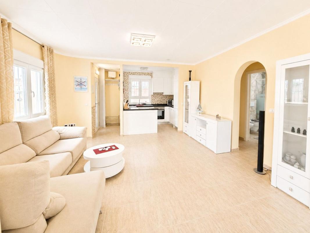 Недвижимость на продажу и в аренду в Испании photo 5