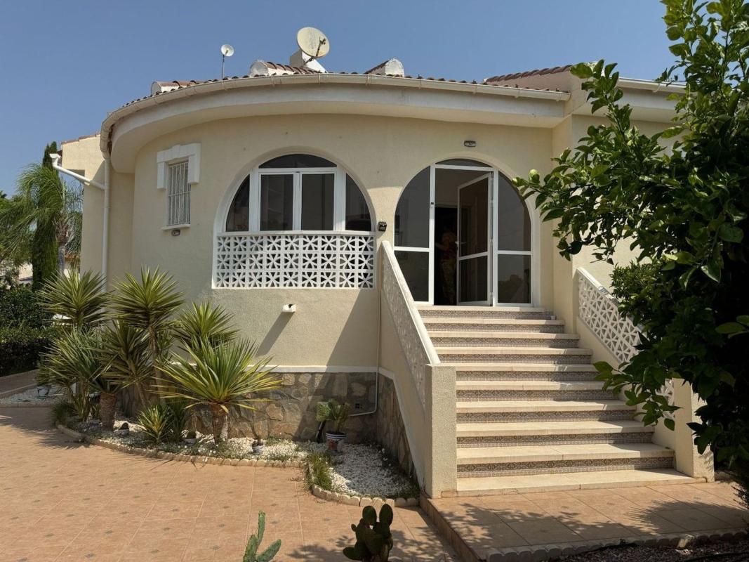 Properties for sale and rent in Spain photo 1