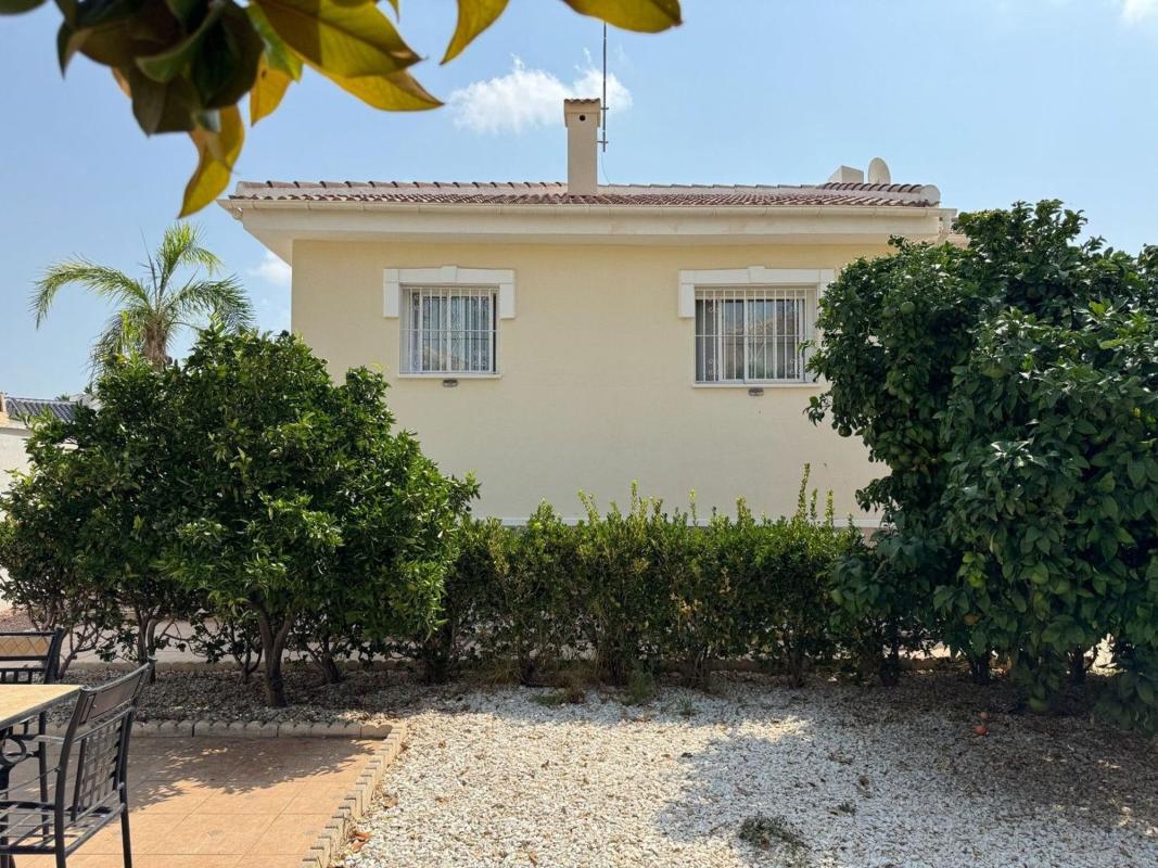 Properties for sale and rent in Spain photo 3