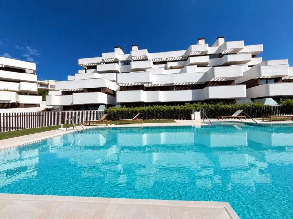 Venta de piso en Piso en Hungria, Huerta Nueva, Estepona, Estepona
photo 1