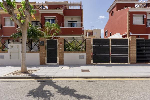 Chalet adosado en Calle Margarita Mojón, El Mojón, Pilar de la Horadada photo 1