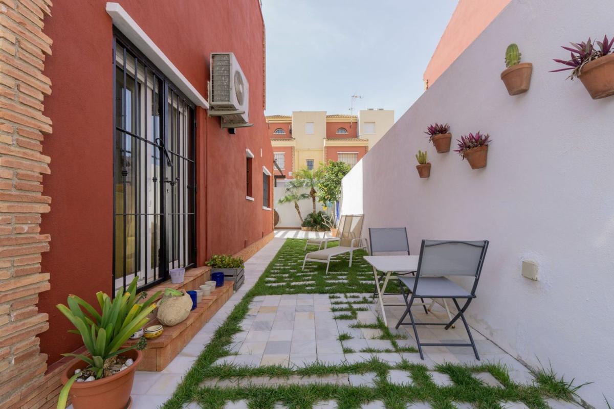 Продажа таунхауса в Chalet adosado en Calle Margarita Mojón, El Mojón, Pilar de la Horadada , Пилар де ла Орадада photo 5