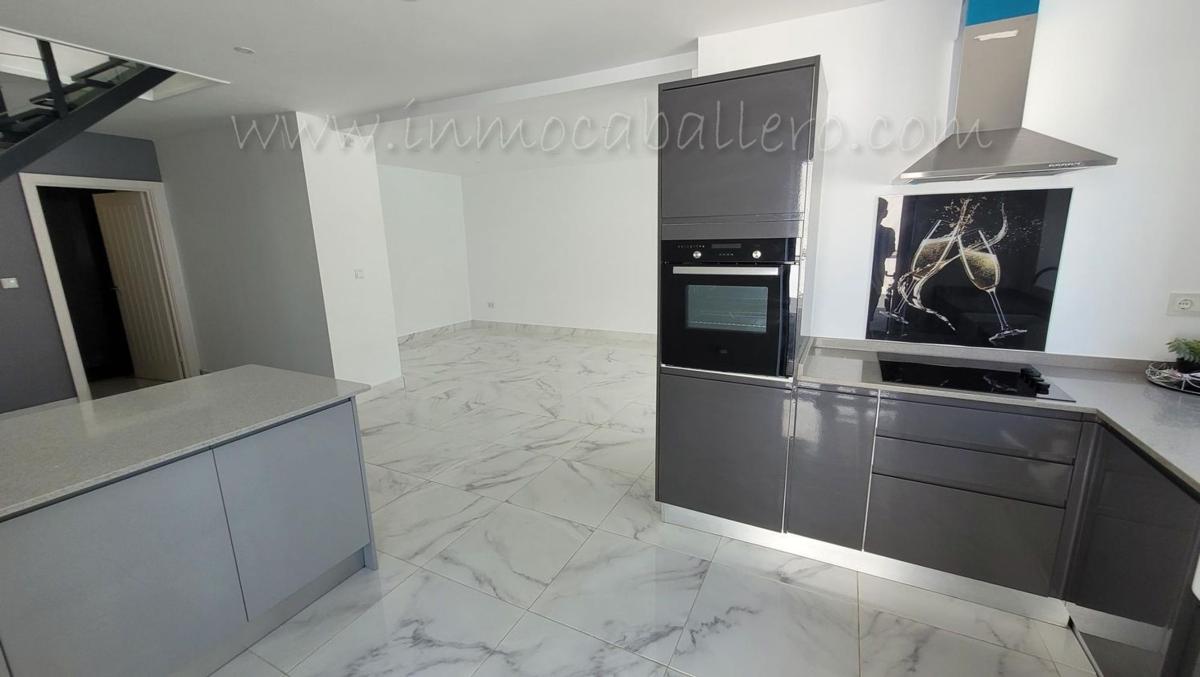 Недвижимость на продажу и в аренду в Испании photo 5