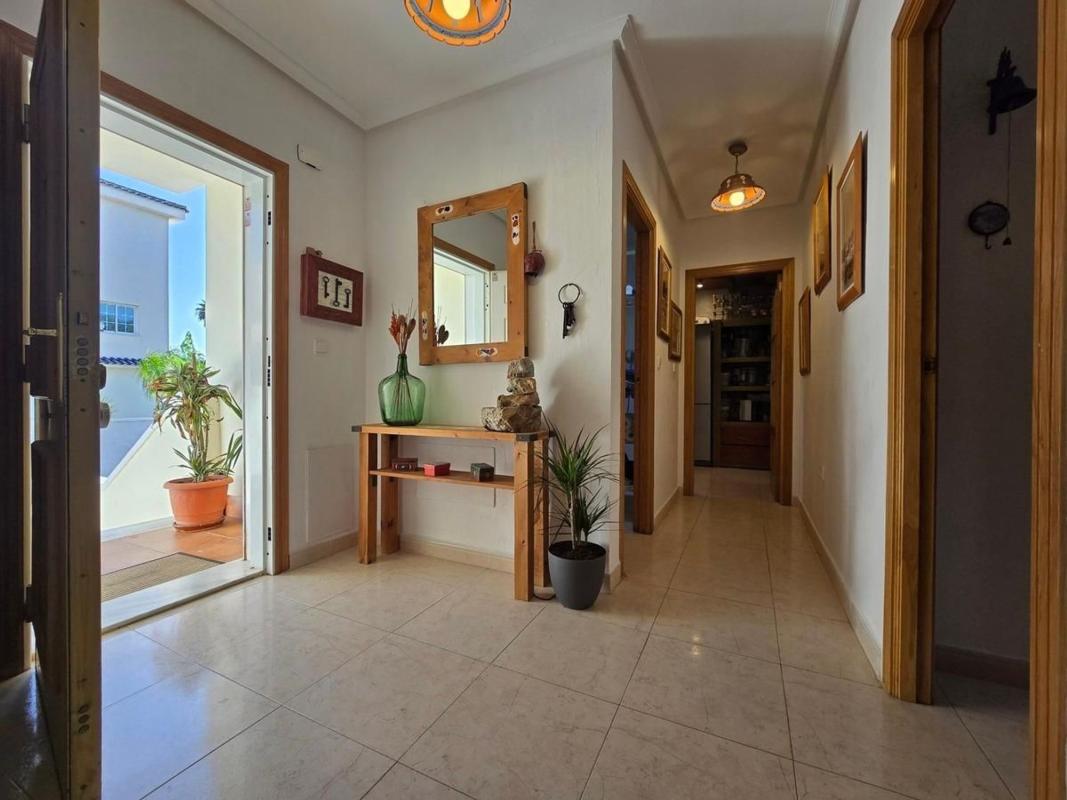 Продажа таунхауса в  Chalet adosado en Mil Palmeras, Pilar de la Horadada , Пилар де ла Орадада photo 5