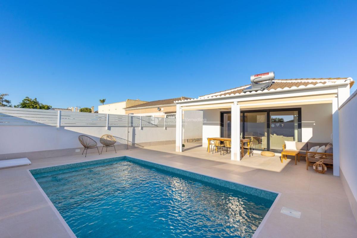 Properties for sale and rent in Spain photo 3