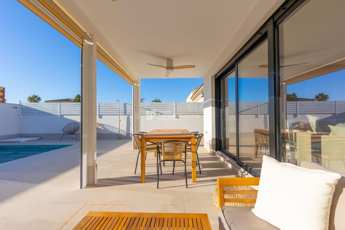 Properties for sale and rent in Spain photo 4