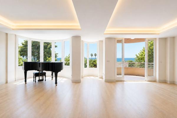 Venta de piso en Piso en Playa Bajadilla-Puertos, Marbella, Marbella
photo 1