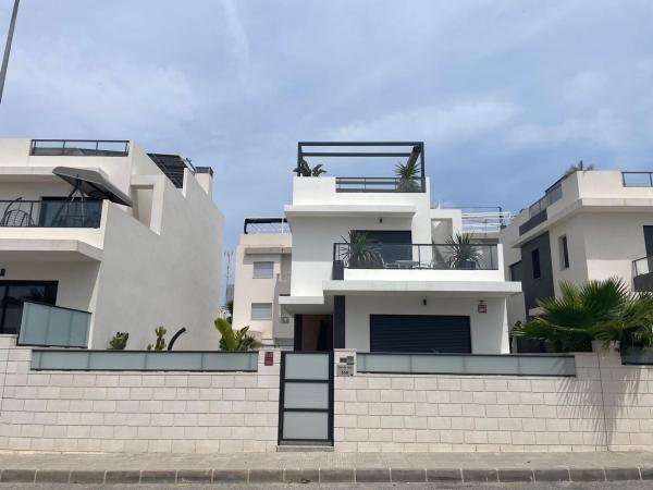 Casa o chalet independiente en Calle Pais Valenciano, Benijofar thumbnail 2