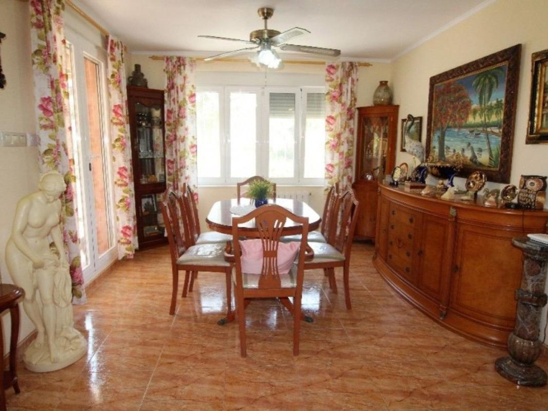 Properties for sale and rent in Spain photo 3