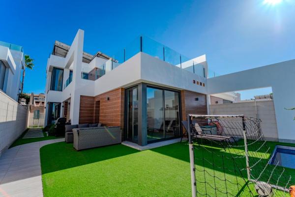 Casa o chalet independiente en Calle Vicente Aleixandre, 43, Benijofar photo 1