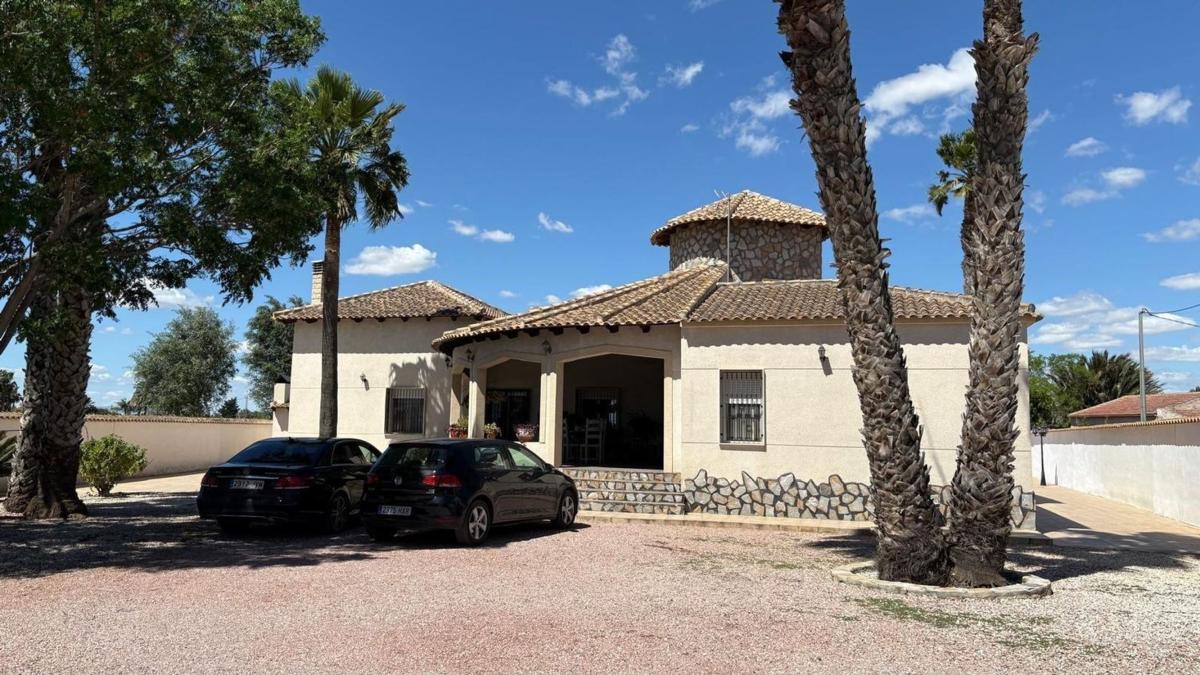 Propiedades en venta y alquiler en España photo 1