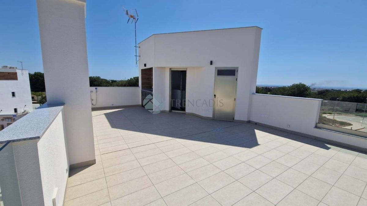 Продажа отдельного шале в  Casa o chalet en Calle Diego Borrego, Pinar de Campoverde, Pilar de la Horadada, Пилар де ла Орадада photo 4
