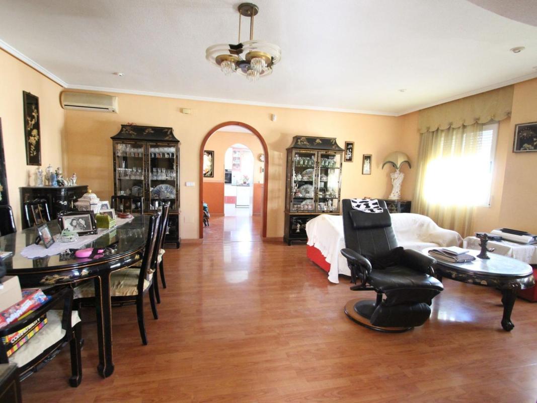 Properties for sale and rent in Spain photo 4