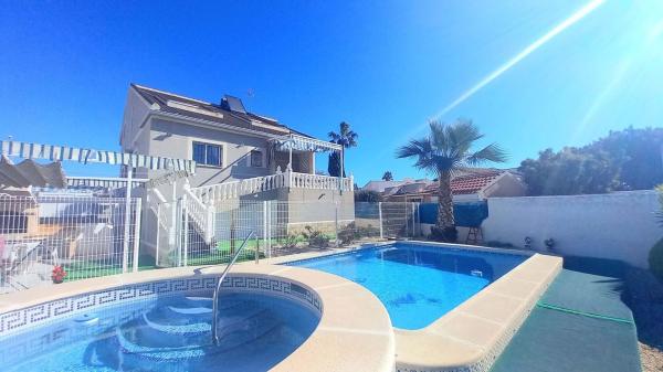Casa o chalet independiente en La Siesta - El Salado - Torreta, Torrevieja photo 1