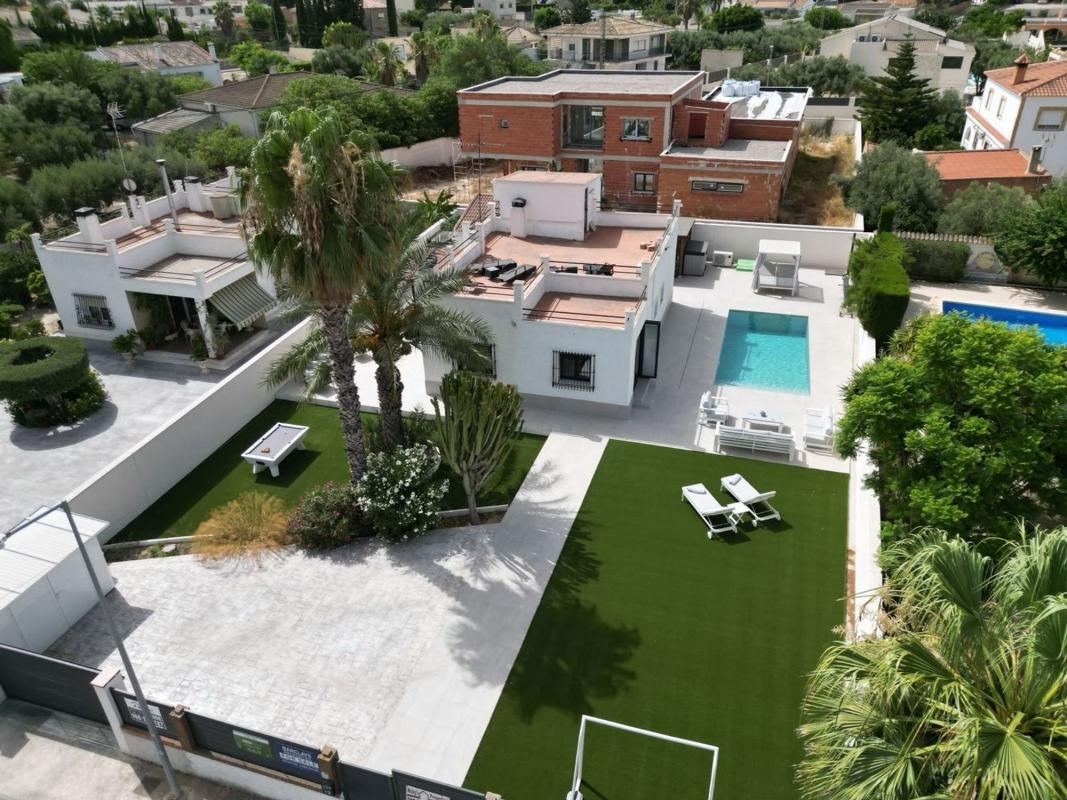 Properties for sale and rent in Spain photo 1