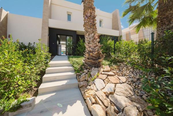 Chalet adosado en Calle Dolores, Algorfa photo 2