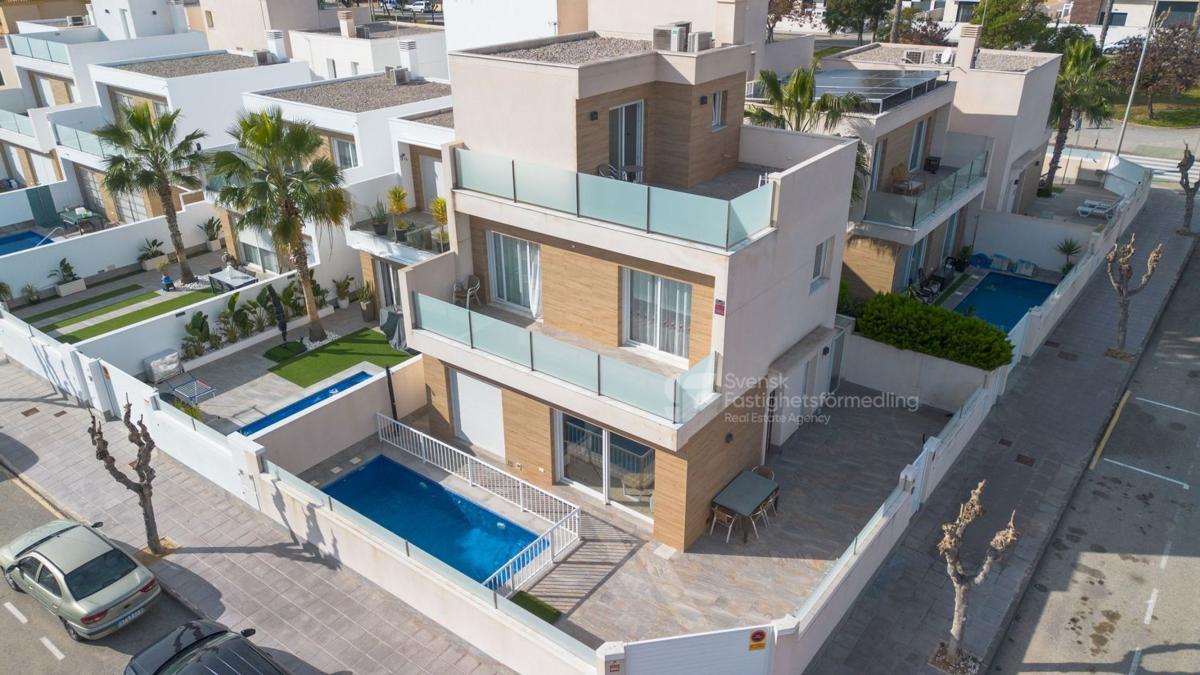 Propiedades en venta y alquiler en España photo 2