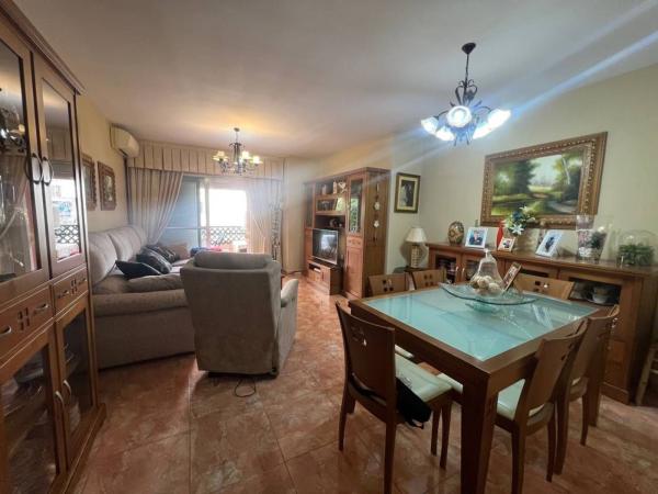Продажа квартиры на Piso en Calle Salvador Rueda, 3, Centro, Estepona, Эстепона
photo 1