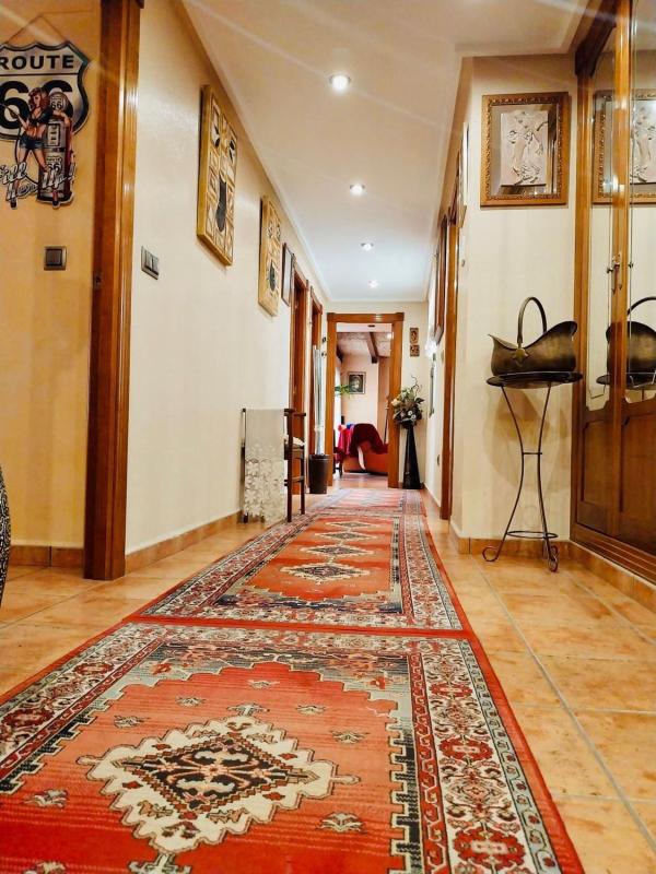 Properties for sale and rent in Spain photo 4