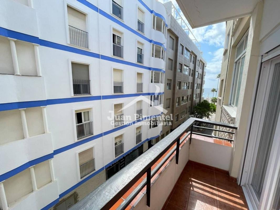 Venta de piso en Piso en Pasaje Victoria, 3, Puerto de Estepona, Estepona, Estepona
 photo 2
