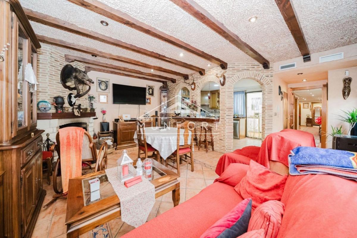 Sale of independent chalet in Casa o chalet en Zona Pueblo, Guardamar del Segura, Guardamar del Segura
photo 4