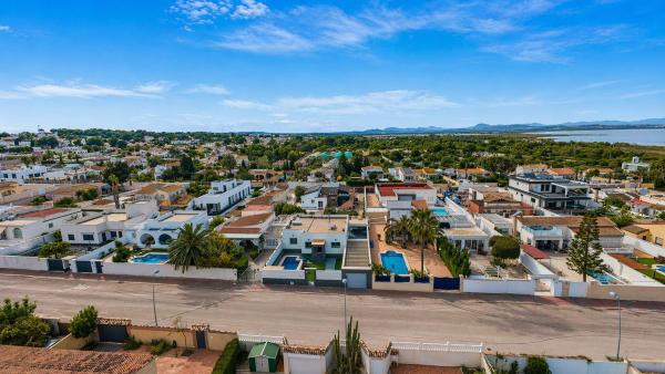 Casa o chalet independiente en Los Balcones - Los Altos del Edén, Torrevieja photo 4