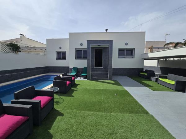 Casa o chalet independiente en Los Balcones - Los Altos del Edén, Torrevieja thumbnail 3