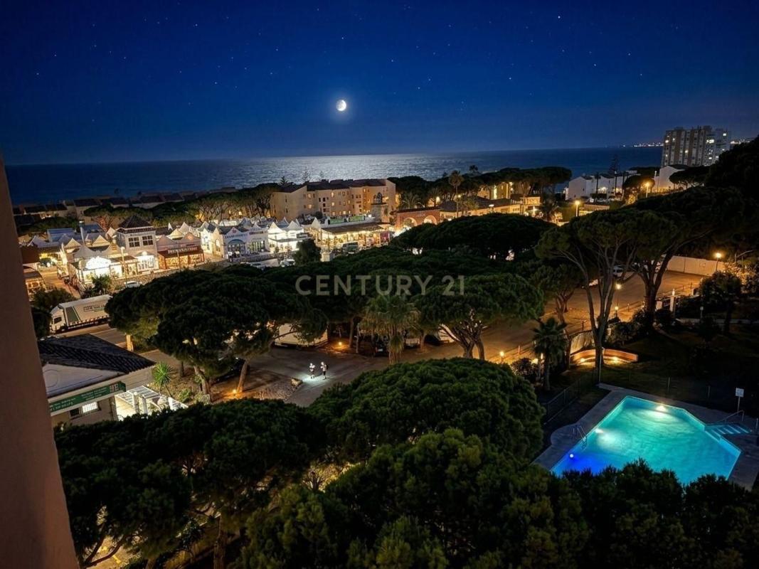 Venta de piso en Piso en Calle Olivo de Calypso, 1, Sitio de Calahonda, Mijas, Mijas
photo 1