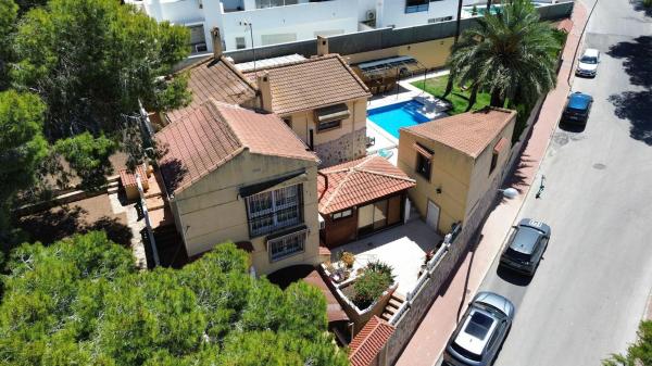 Casa o chalet independiente en Avenida Tomas Martinez Domenech, 69, Los Balcones - Los Altos del Edén, Torrevieja photo 1