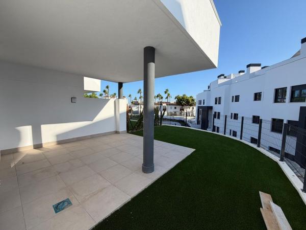 Venta de piso en Piso en Calaburra - Chaparral, Mijas, Mijas
 photo 2
