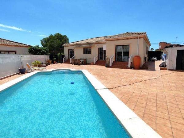 Casa o chalet independiente en Pinar de Campoverde, Pilar de la Horadada thumbnail 2