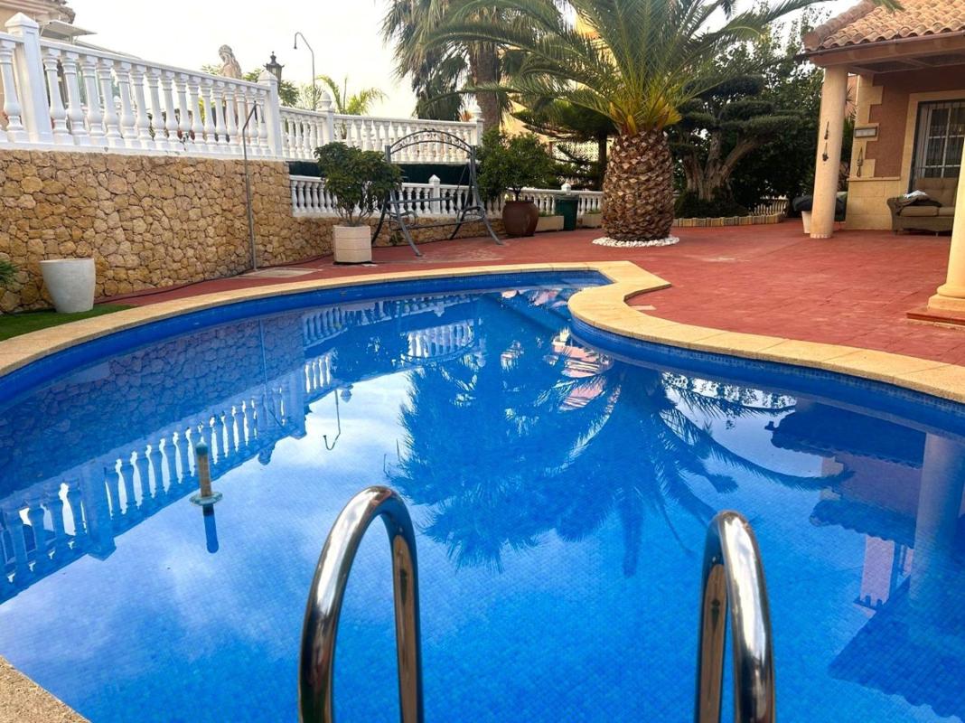 Продажа таунхауса в Chalet adosado en Avenida de Torrevieja, Los Balcones - Los Altos del Edén, Torrevieja , Торревьеха photo 4