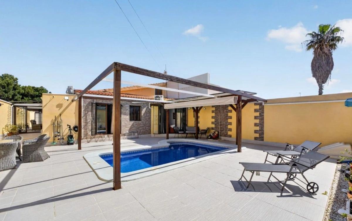 Продажа отдельного шале в Casa o chalet en Avenida de las Gaviotas, Nueva Torrevieja, Torrevieja, Торревьеха photo 3