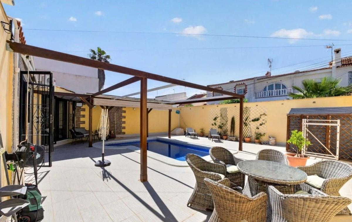 Продажа отдельного шале в Casa o chalet en Avenida de las Gaviotas, Nueva Torrevieja, Torrevieja, Торревьеха photo 4