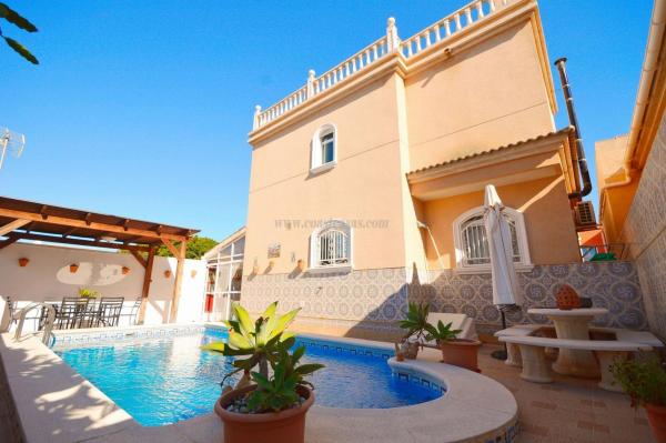 Casa o chalet independiente en Aguas Nuevas, Torrevieja photo 1