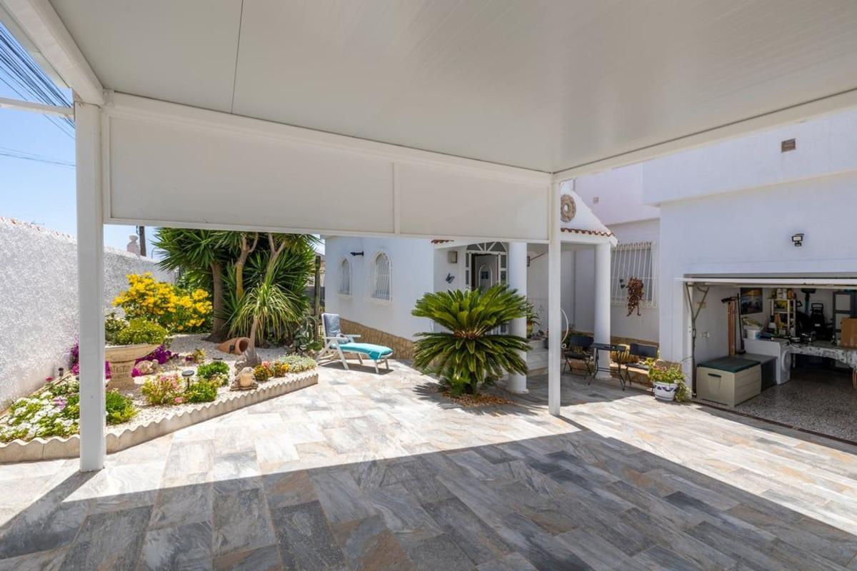 Properties for sale and rent in Spain photo 2