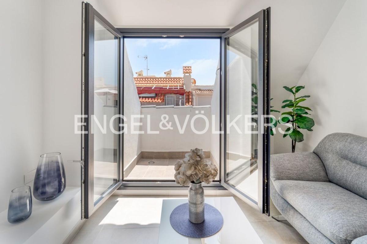 Venta de ático en  Ático en Calle Troncón, Zona Puerto Deportivo, Fuengirola, Fuengirola photo 4