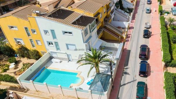 Chalet adosado en Nueva Torrevieja, Torrevieja photo 1