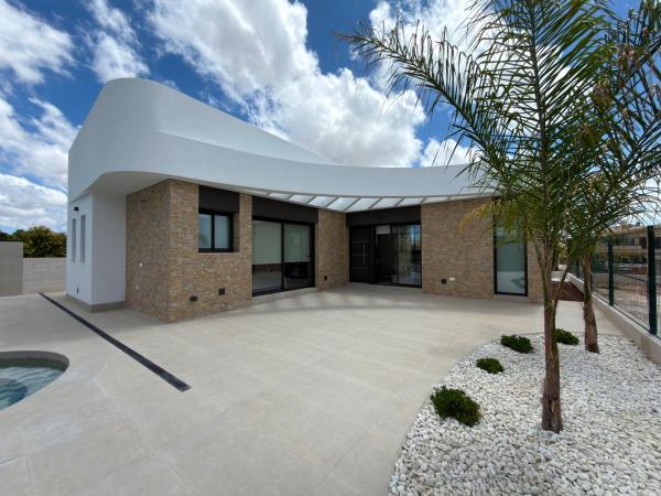 Casa o chalet independiente en Los Montesinos thumbnail 2