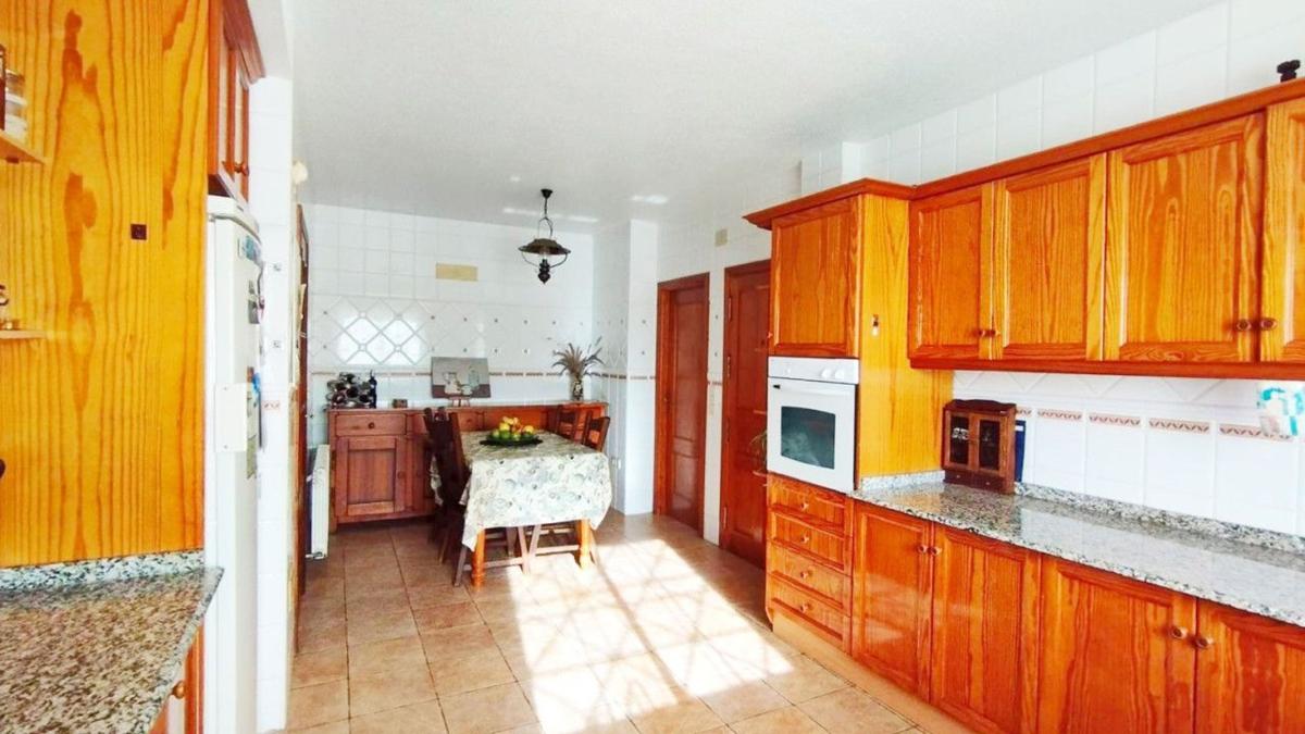 Продажа отдельного шале в Casa o chalet en La Siesta - El Salado - Torreta, Torrevieja, Торревьеха photo 5