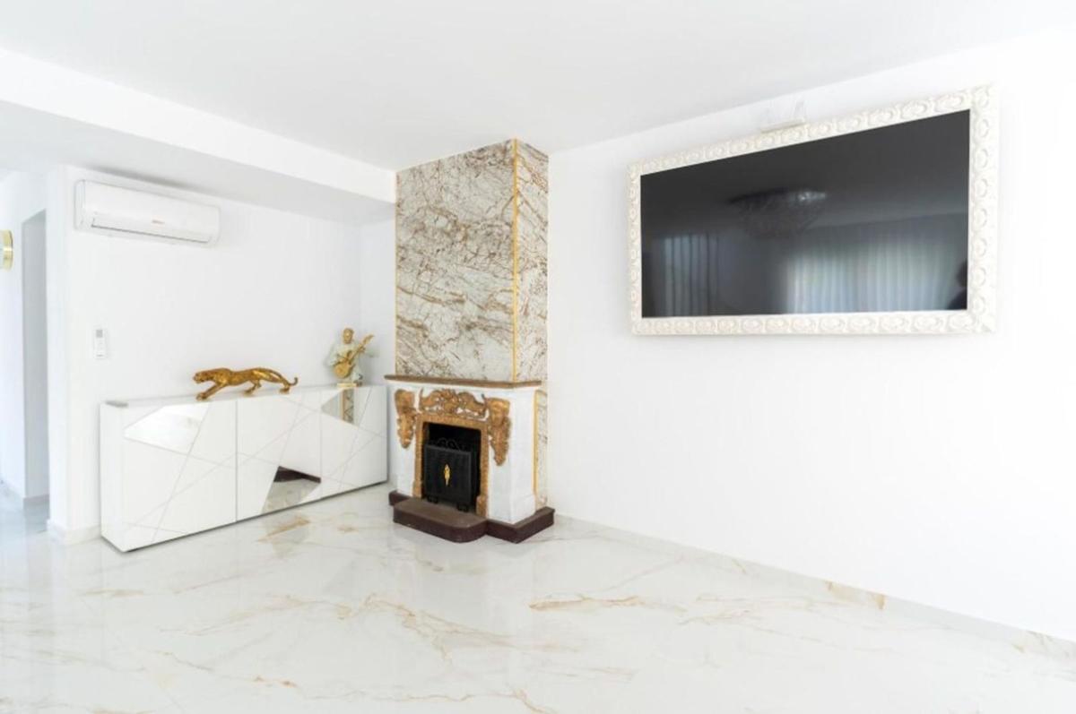 Продажа таунхауса в Chalet adosado en Calle Pleamar, Punta Prima, Torrevieja , Торревьеха photo 4