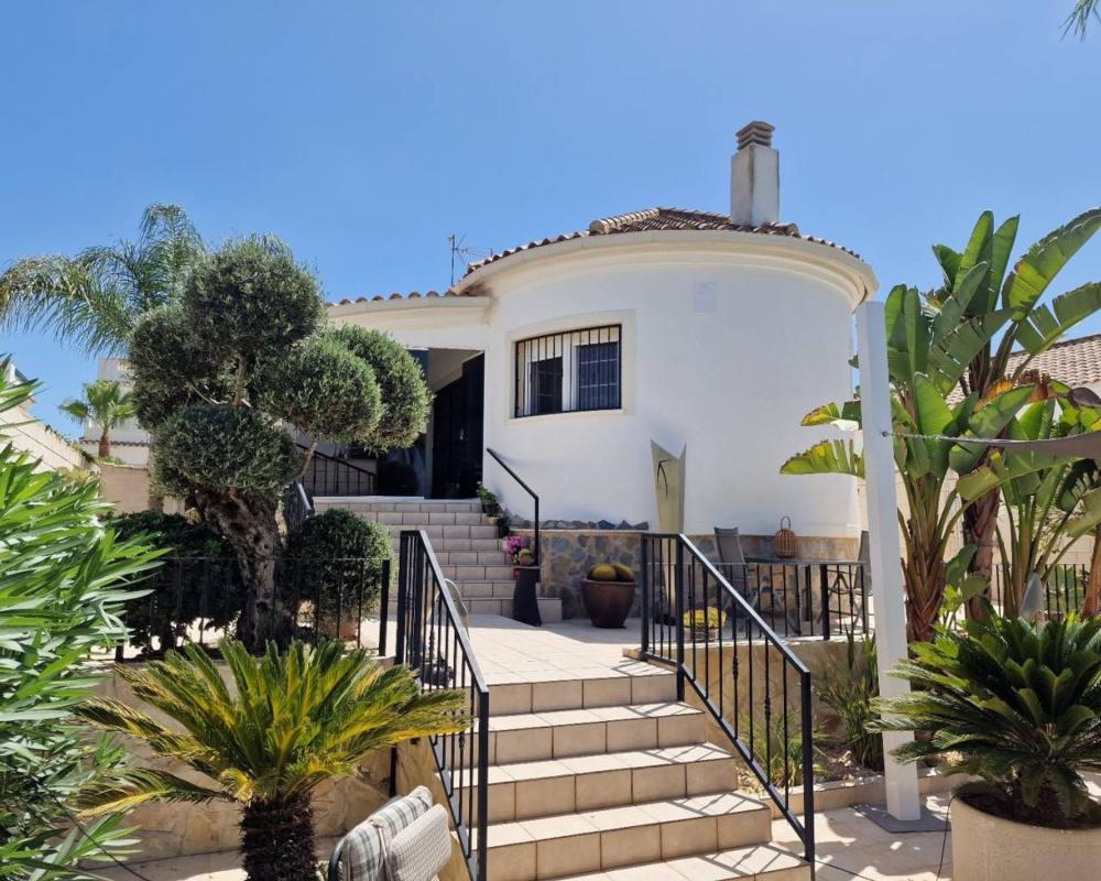 Properties for sale and rent in Spain photo 1