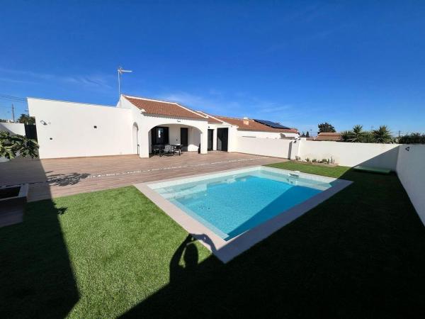 Casa o chalet independiente en Los Balcones - Los Altos del Edén, Torrevieja thumbnail 2